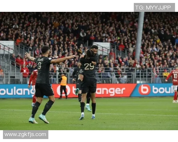 巴尔科拉：恩里克对越位特别严厉，一旦越位就会被他狠狠地吼